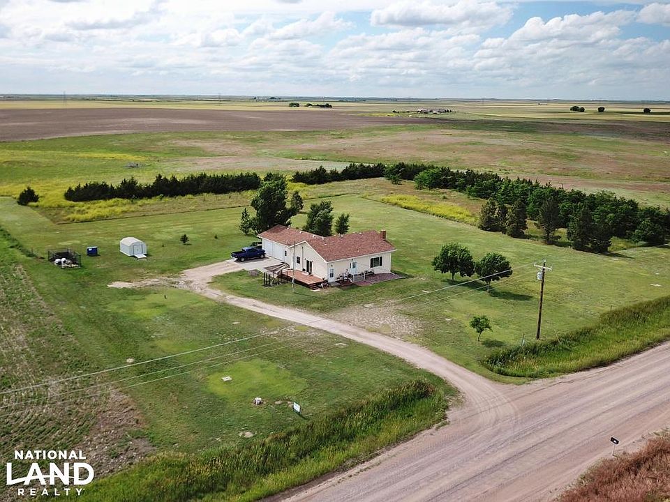 Brownson Country acreage - 13.28 acres of country living