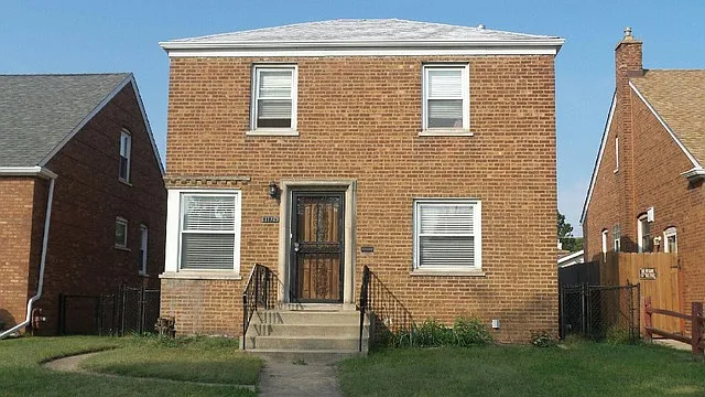 11128 S Ave E photo 1