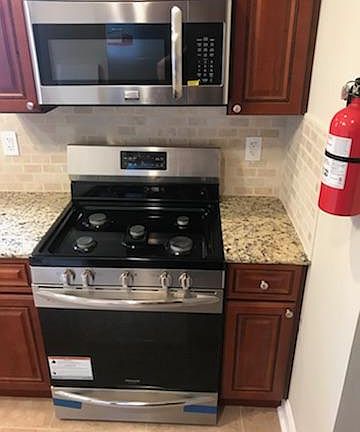 Brand new gas stove and microwave
