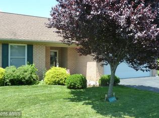 11493 Nicole Dr, Greencastle, PA 17225
