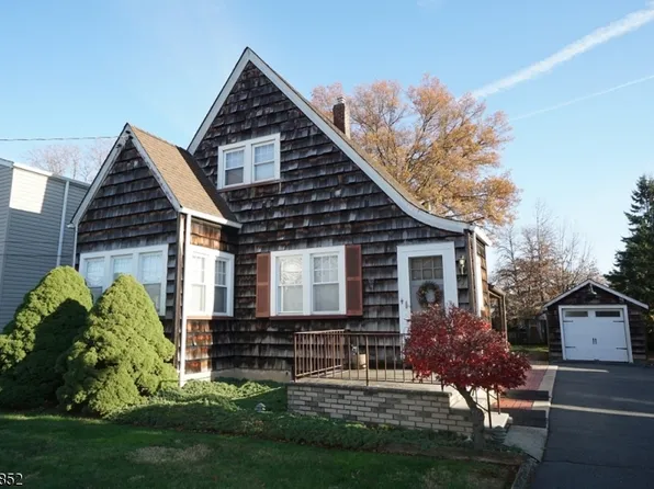 225 Gesner St, Linden, NJ 07036