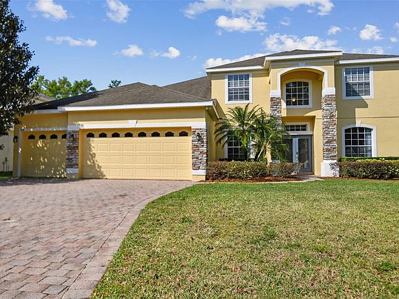 2nd image of 124 Heatherbrooke Cir