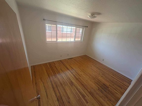 4th image of 414 W Pueblo St