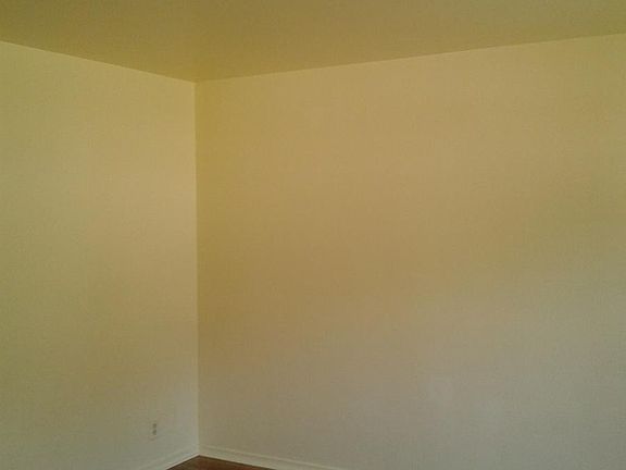 3rd image of 2047 Stieber St #126