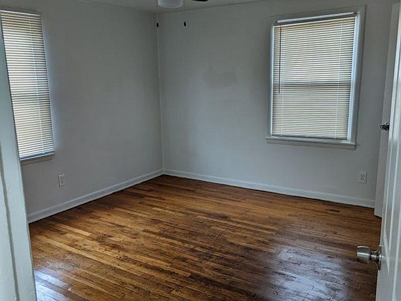 4th image of 441 S Napoleon Ave