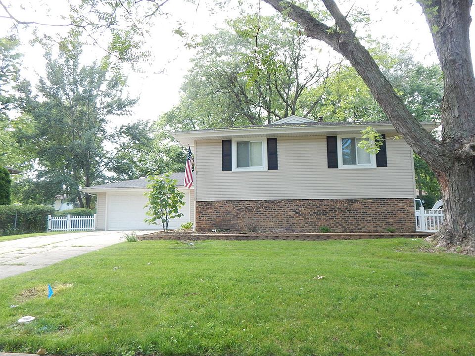 1st image of 606 Dartmouth Ln