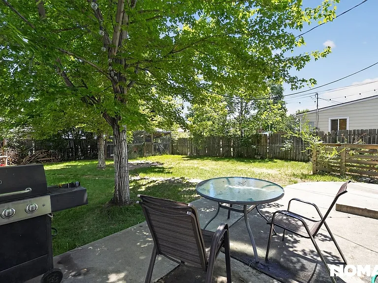 2520 S Knox Ct — Photo 28
