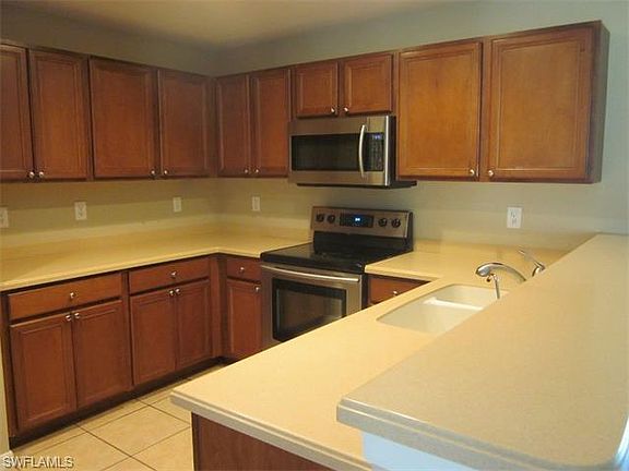 5th image of 2627 NW 13th St