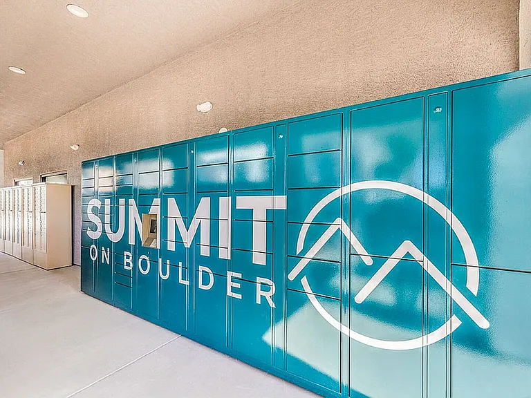 Perks and Amenities at Summit on Boulder Apartments