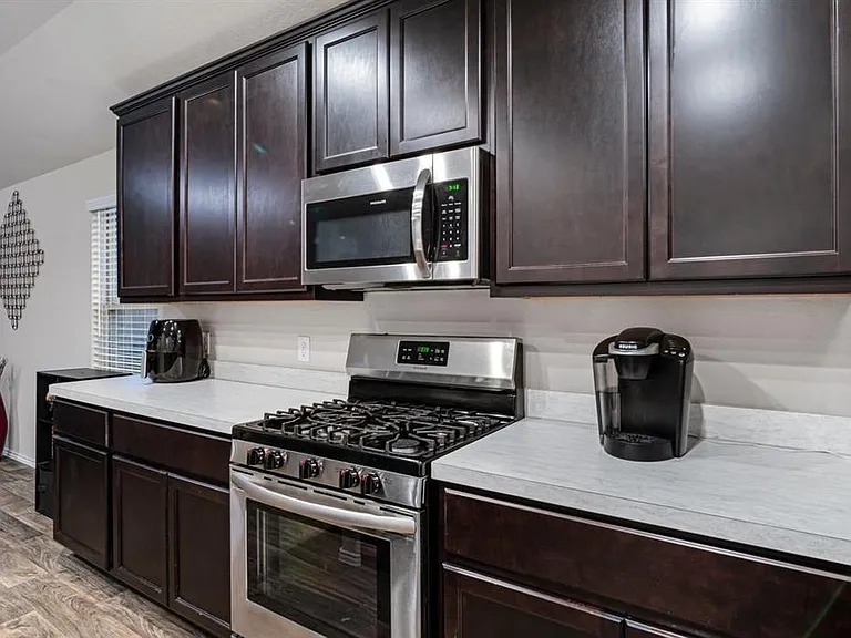 518 Poppy Field Ct — Photo 10