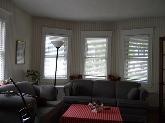 Bay Window with Bank Seating