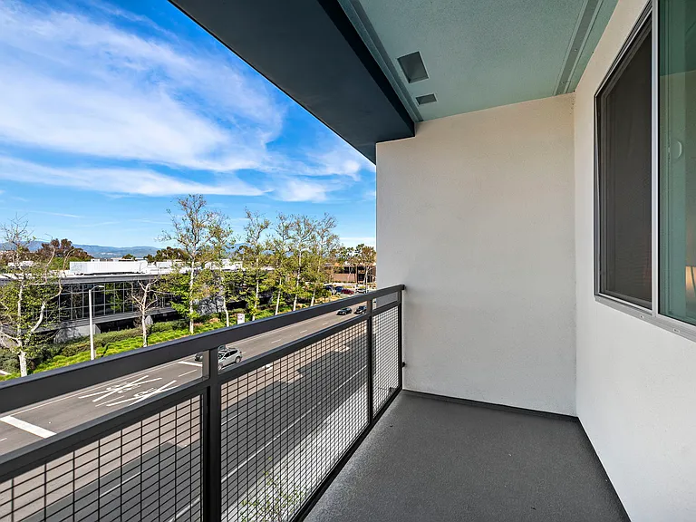 Steely Irvine Cir — Photo 4