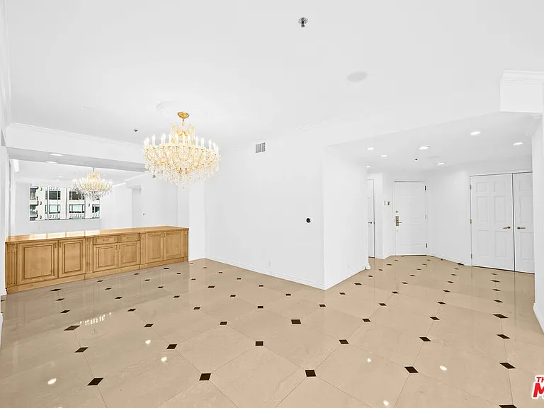10724 Wilshire Blvd #Penthouse 1505 — Photo 5
