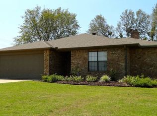 1535 Palermo Ln, Bryan, TX 77808