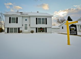 1713 Williams Ave, South Milwaukee, WI 53172