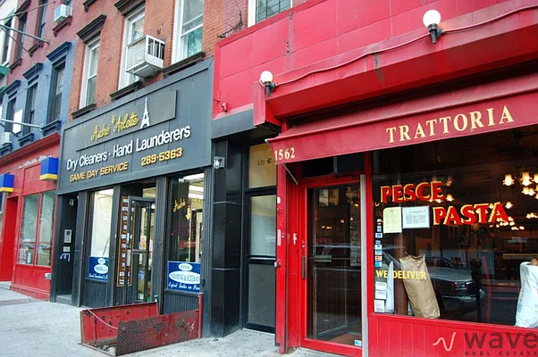 Rented by Wave Real Estate Group | media 31