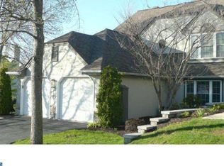 113 Hawthorne Ct, Wyomissing, PA 19610