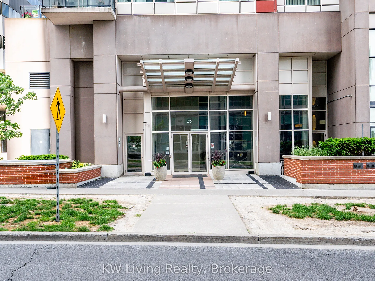 2 bed, $2,350 — Photo 2