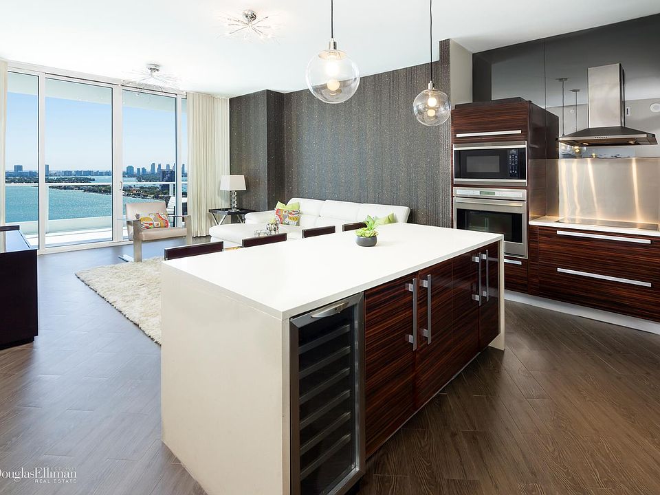 1st image of 2020 N Bayshore Dr APT 2608