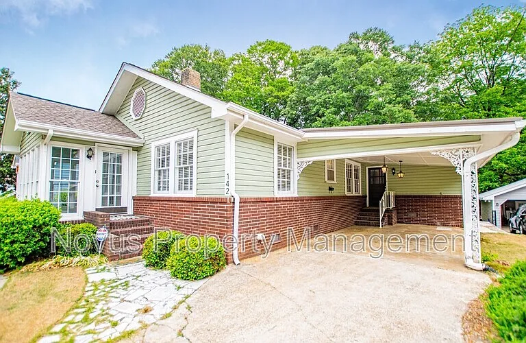 142 Oak Ave — Photo 19