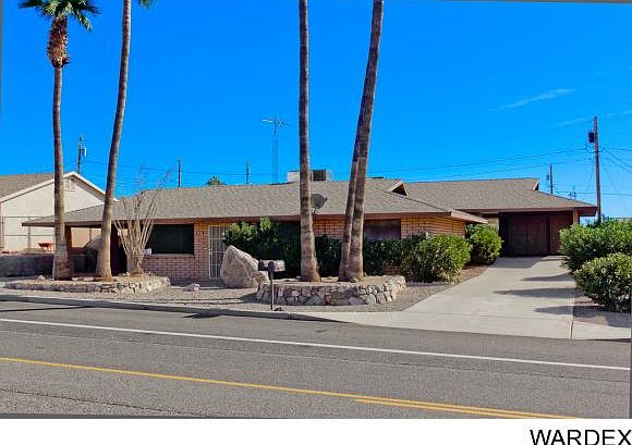 1st image of 3830 Chemehuevi Blvd