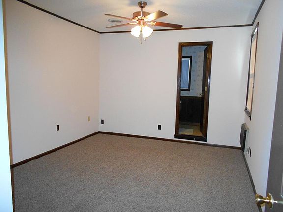 2nd image of 104 Cambell Ct
