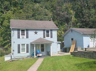 766 Fireline Rd, Palmerton, PA 18071