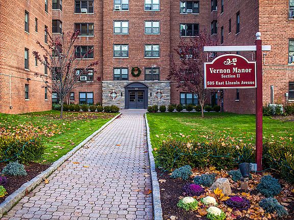 2nd image of 505 E Lincoln Ave APT 511