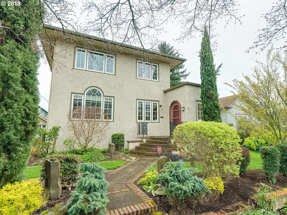 2nd image of 3122 NE 47th Ave