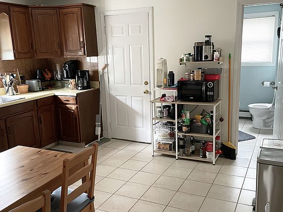 5th image of 28 Trenton St #1