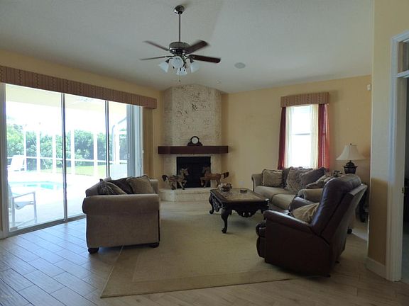 3rd image of 151 Heron Dunes Dr