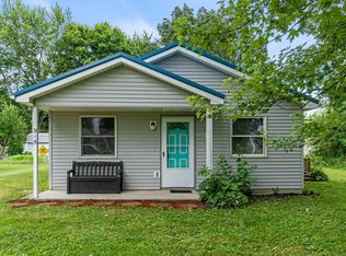 915 S Guilford St, Garrett, IN 46738