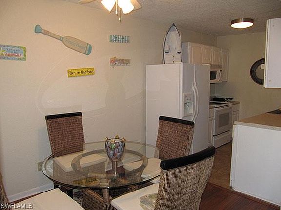5th image of 4635 Bayshore Dr APT P14