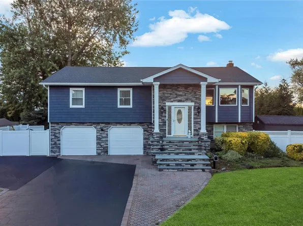 168 Anchorage Drive, West Islip, NY 11795