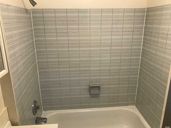 4th image of 25 Continental Pl APT 2