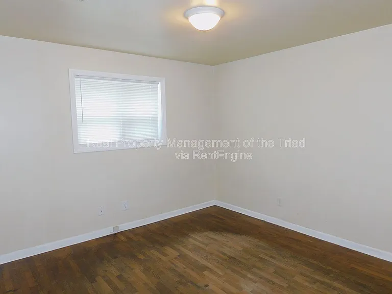 2118 Everitt St #D — Photo 6