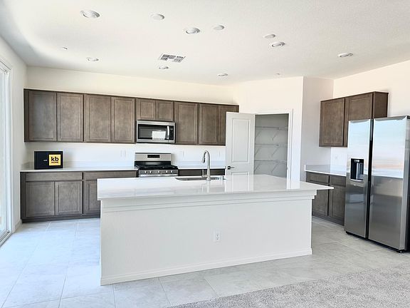 2nd image of 5596 Hillshire Dr