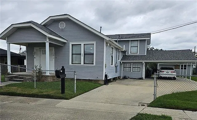 4 bed, 2.0 bath, 1460 sqft, $1,800 — Photo 1