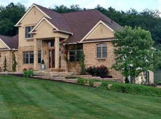 8168 Ridgeland Ave NW, Canal Fulton, OH 44614