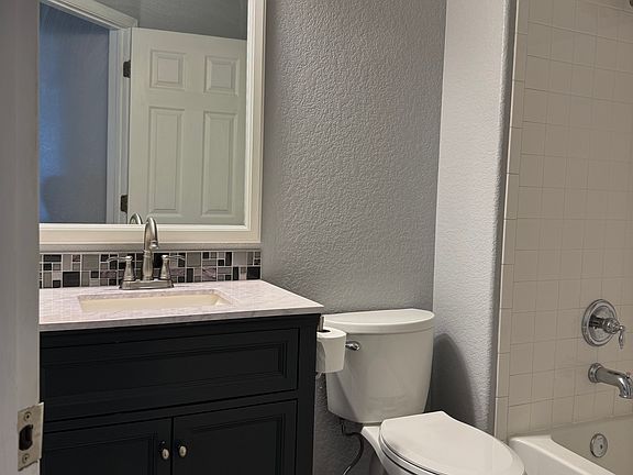 3rd image of 16346 E Fremont Ave APT 9