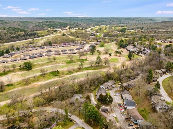 3 Tiffany Ln, Bella Vista, AR 72715