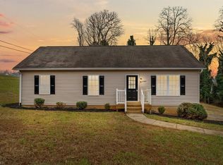 3707 Ribbon Ln, Winston Salem, NC 27107