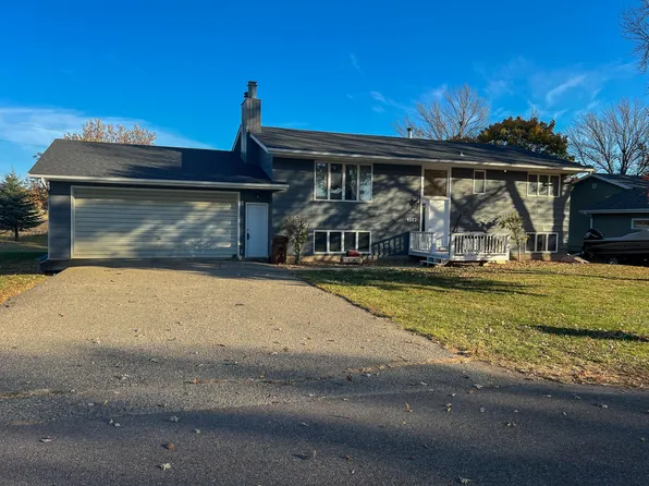 324 Oak St, Emmons, MN 56029