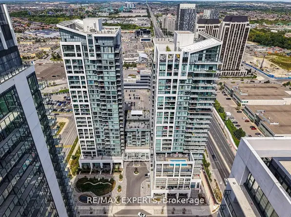 9000 Jane St #221, Vaughan, ON L4K 0M6