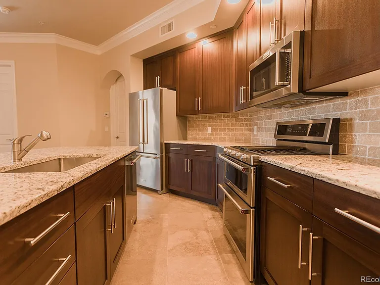 1120 Delaware St #512 — Photo 3