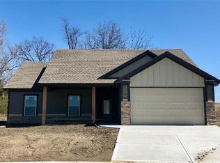 1302 Kristie Cir, Excelsior Springs, MO 64024