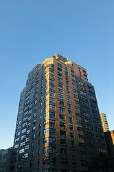 The East View House at 399 East 72nd Street in Lenox Hill