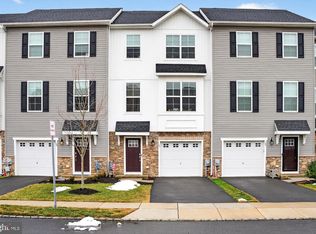 17 Sanctuary Pl, West Deptford, NJ 08086