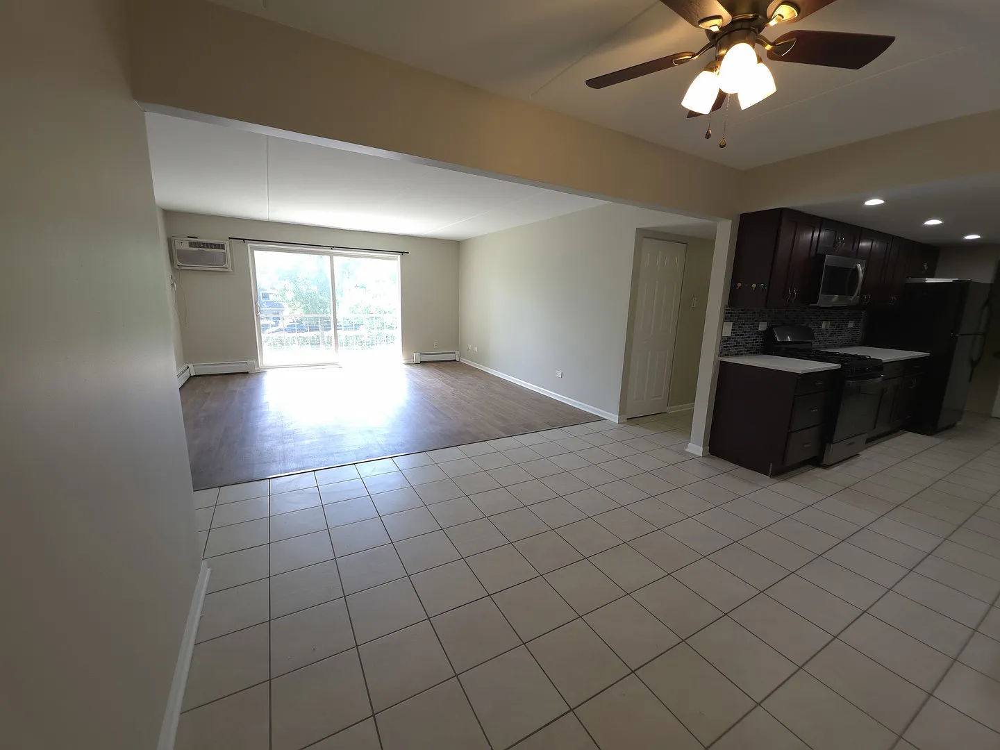 3 bed, 1700 sqft, $2,450 — Photo 3