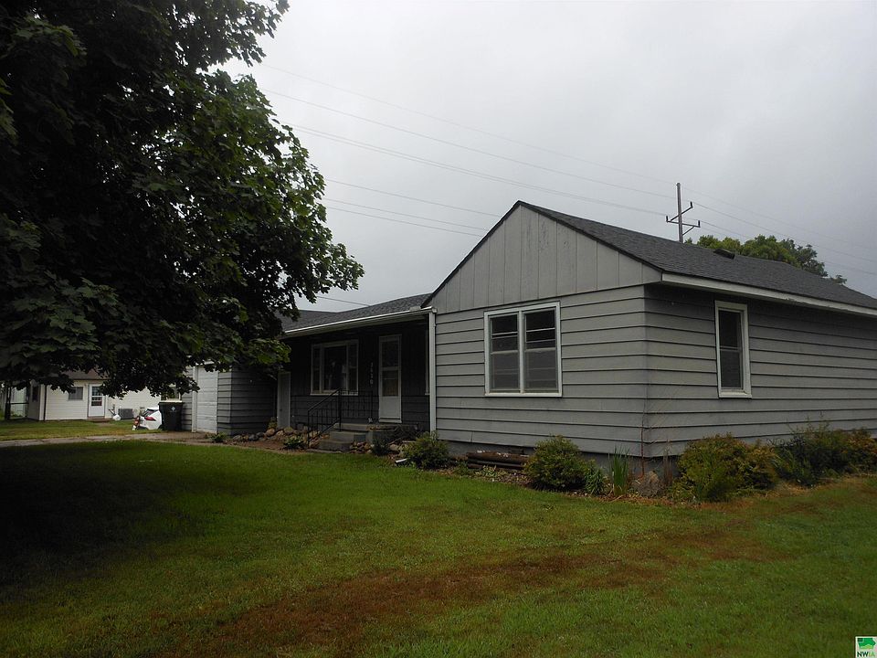 1st image of 2630 Rebecca St
